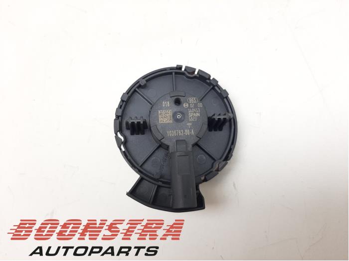 Begagnade Sensor (övriga) Tesla Model X 90D Pris € 29,95 Marginaltabell erbjuds av Boonstra Autoparts