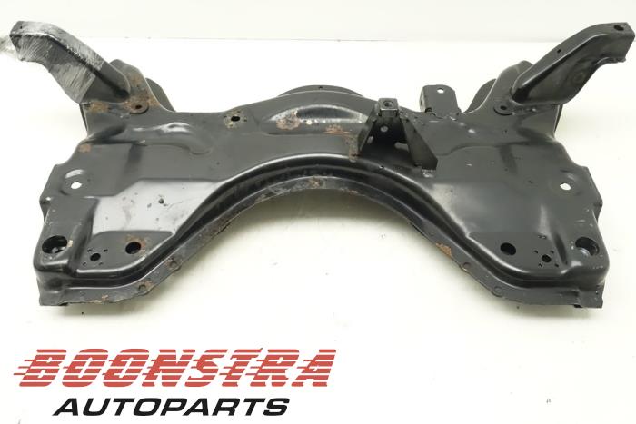 Subframe from a Peugeot 206+ (2L/M) 1.4 XS 2009