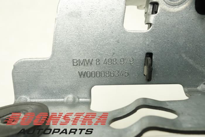 Receptor de cerradura portón trasero de un BMW 3 serie Touring (G21) 330i 2.0 TwinPower Turbo 16V 2019