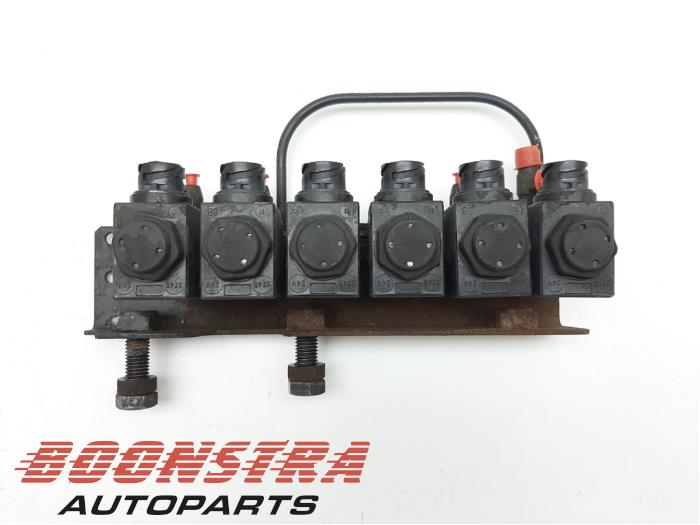Begagnade Relä Scania P360 Pris € 301,29 Inklusive moms erbjuds av Boonstra Autoparts
