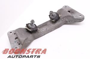 Used Gearbox mount BMW 3 serie Touring (F31) 320d 2.0 16V EfficientDynamicsEdition Price € 24,95 Margin scheme offered by Boonstra Autoparts