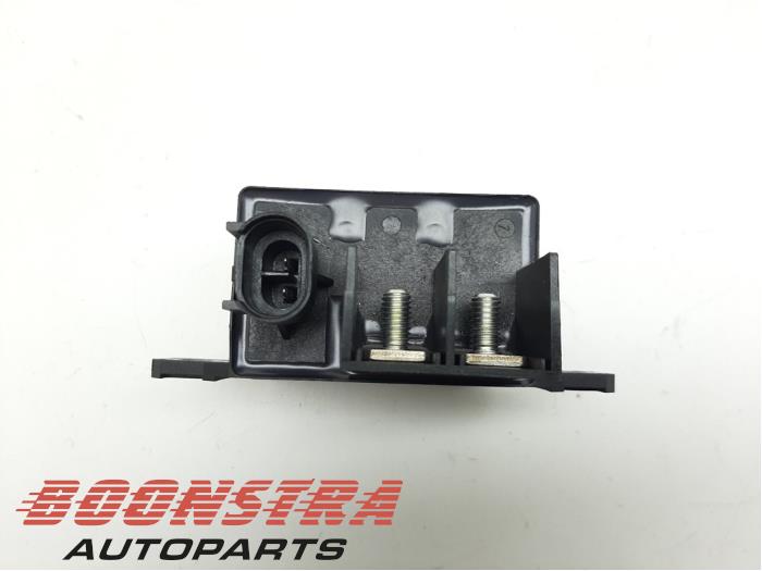 Relay from a BMW 6 serie Gran Coupe (F06) 640d 24V 2013