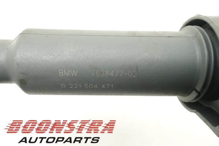 Ignition coil from a BMW M4 (F82) M4 3.0 24V Turbo Competition Package 2017