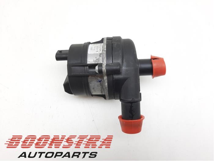 Begagnade Vattenpump Jaguar I-Pace EV400 AWD Pris € 99,00 Marginaltabell erbjuds av Boonstra Autoparts