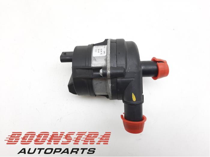 Begagnade Vattenpump Jaguar I-Pace EV400 AWD Pris € 99,00 Marginaltabell erbjuds av Boonstra Autoparts
