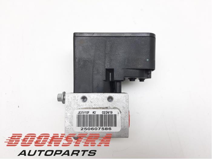 Begagnade Trycksensor, luftkonditionering Jaguar I-Pace EV400 AWD Pris € 99,95 Marginaltabell erbjuds av Boonstra Autoparts