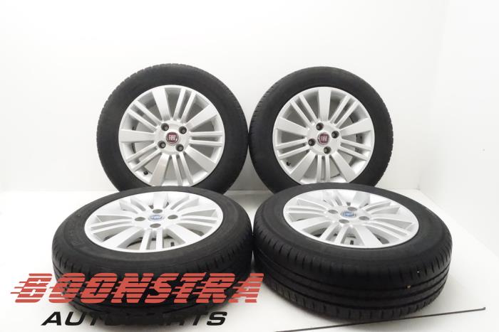 Set of wheels + tyres Fiat Punto Evo 1.4 - 735480818 Alloy FIAT