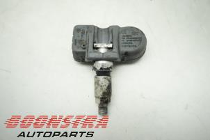 Used Tyre pressure sensor Mercedes S (W221) 3.0 S-350 BlueTec 24V Price € 29,95 Margin scheme offered by Boonstra Autoparts