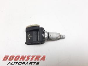 Used Tyre pressure sensor BMW 5 serie (G30) M550d xDrive 24V Price € 24,95 Margin scheme offered by Boonstra Autoparts