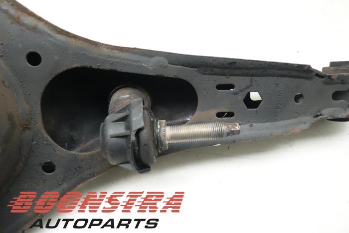 Rear wishbone, right Volvo V40 1.6 D2 - 31387062