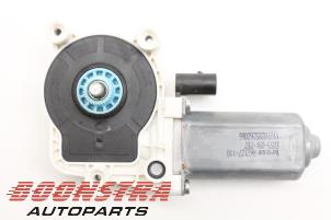 Używane Silnik szyby drzwiowej Porsche 718 Boxster (982) 2.5 GTS Turbo Cena € 69,00 Procedura marży oferowane przez Boonstra Autoparts