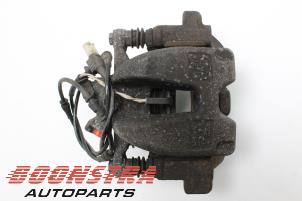 Used Rear brake calliper, right Landrover Discovery IV (LAS) 3.0 SD V6 24V Price € 39,00 Margin scheme offered by Boonstra Autoparts