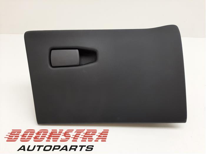 Begagnade Handskfack BMW M3 (G80) 3.0 Competition TwinPower Turbo 24V Pris € 199,95 Marginaltabell erbjuds av Boonstra Autoparts