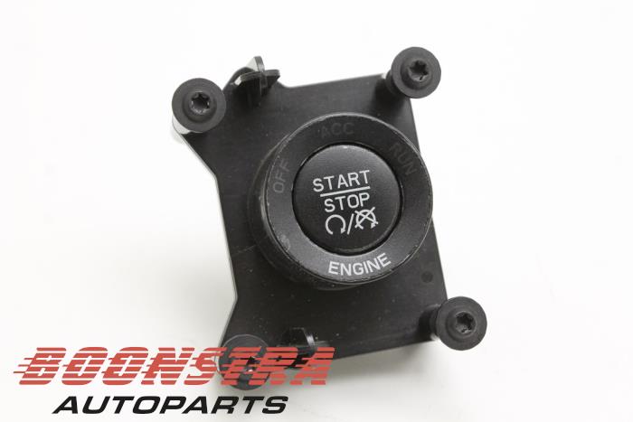 Używane Przelacznik Start/Stop Dodge 1500 Crew Cab (DS) 5.7 Hemi V8 Cena € 60,44 Z VAT oferowane przez Boonstra Autoparts