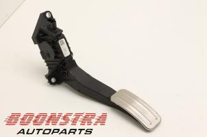Used Accelerator pedal Ford Fiesta 7 1.0 EcoBoost 12V 100 Price € 24,95 Margin scheme offered by Boonstra Autoparts