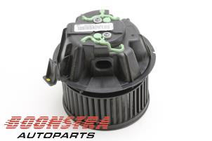 Used Heating and ventilation fan motor Dacia Logan MCV (KS) 1.6 16V Price € 29,95 Margin scheme offered by Boonstra Autoparts