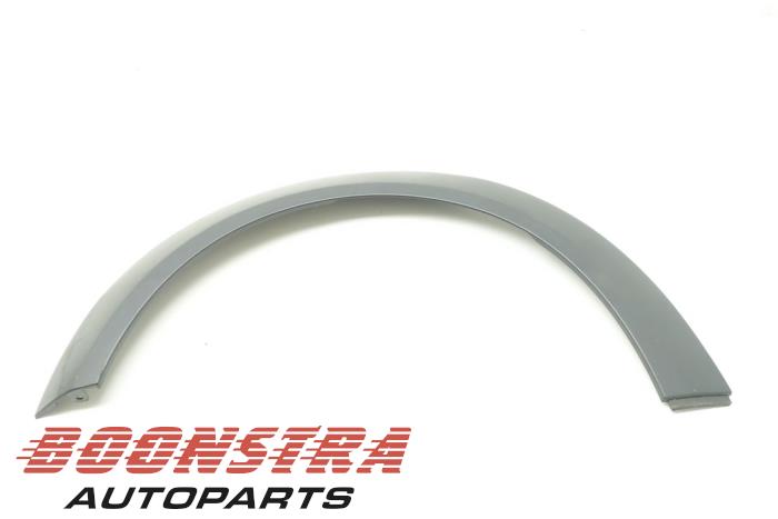 Usados Extensor de guardabarros Mini Clubman (R55) 1.6 16V Cooper Precio € 24,95 Norma de margen ofrecido por Boonstra Autoparts