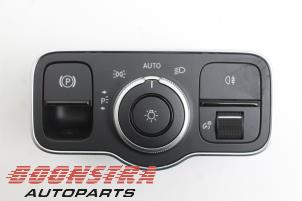 Used Light switch Mercedes A Limousine (177.1) 1.3 A-200 Turbo Price € 29,95 Margin scheme offered by Boonstra Autoparts