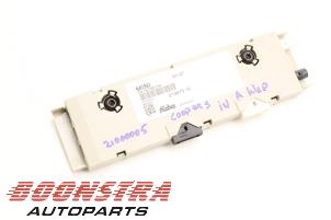 Usagé Antenne amplificateur Mini Mini (R56) 1.6 16V Cooper S Prix € 24,95 Règlement à la marge proposé par Boonstra Autoparts