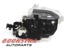 Used Rear door mechanism 4-door, right Audi Q7 (4MB/4MG) 3.0 TDI V6 24V Price € 59,00 Margin scheme offered by Boonstra Autoparts