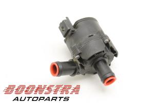 Used Additional water pump Renault Clio V (RJAB) 1.3 TCe 130 16V Price € 24,95 Margin scheme offered by Boonstra Autoparts