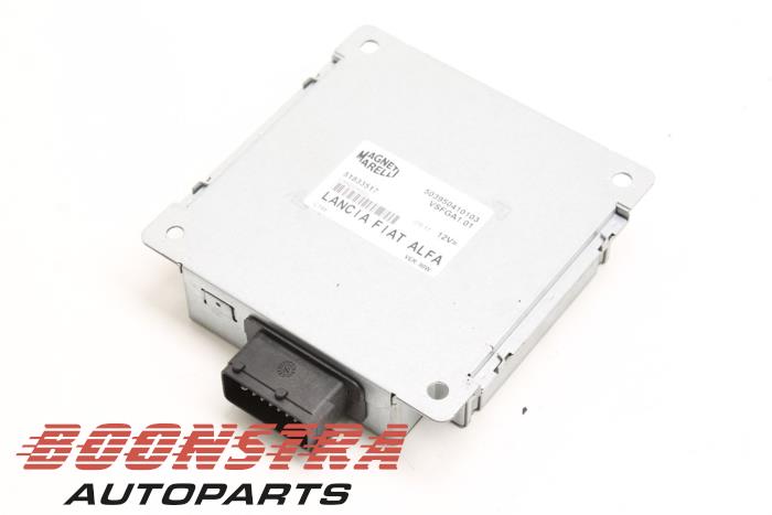Używane Modul radiowy Fiat Punto Evo (199) 1.3 JTD Multijet 85 16V Euro 5 Cena € 24,95 Procedura marży oferowane przez Boonstra Autoparts