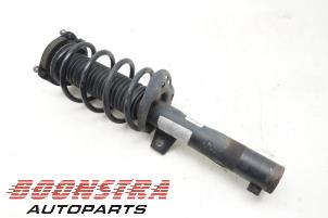 Used Front shock absorber rod, left Volkswagen Jetta IV (162/16A) 1.4 TSI Hybrid 16V Price € 34,95 Margin scheme offered by Boonstra Autoparts