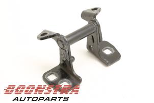 Used Front door hinge, left Tesla Model X P100D Price € 49,00 Margin scheme offered by Boonstra Autoparts