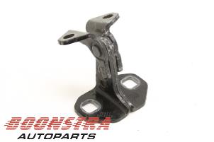 Used Front door hinge, left Tesla Model X P100D Price € 49,95 Margin scheme offered by Boonstra Autoparts