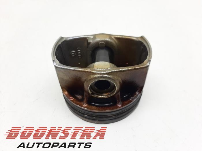 Usados Pistón Volkswagen Polo VI (AW1) 1.0 TSI 12V Precio € 29,95 Norma de margen ofrecido por Boonstra Autoparts
