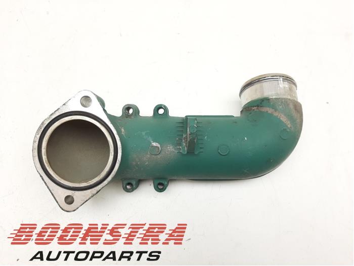 Begagnade Vattenrör Volvo FM Pris € 107,69 Inklusive moms erbjuds av Boonstra Autoparts