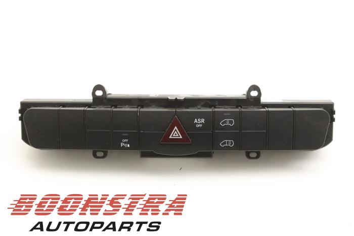 Używane Przelacznik Mercedes Sprinter 3,5t (906.63) 316 CDI 16V Cena € 30,19 Z VAT oferowane przez Boonstra Autoparts