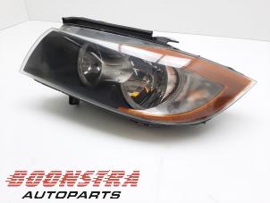 Used Headlight, left BMW 3 serie (E90) 328i 24V Price € 149,00 Margin scheme offered by Boonstra Autoparts