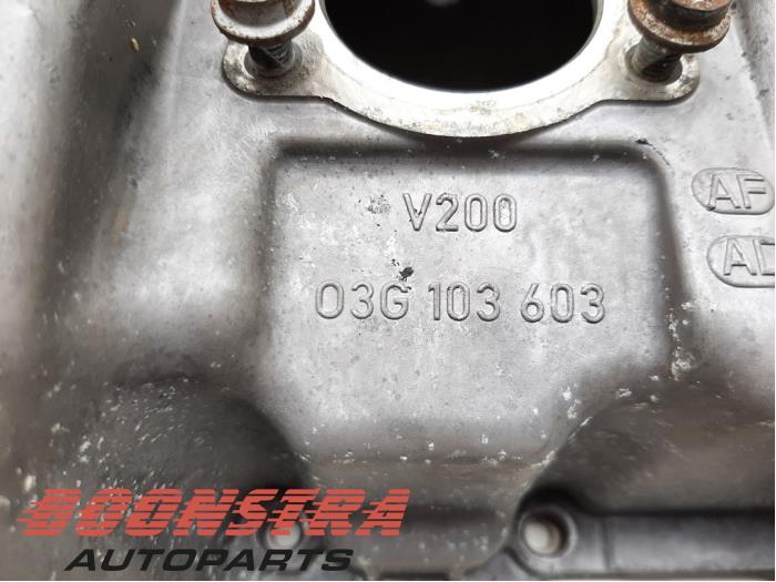 EGR valve from a Volkswagen Golf VI (5K1) 2.0 TDI 16V 2011