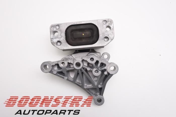 Gebrauchte Motorlager Jeep Compass II (MP) 2.0 Multijet II 140 16V 4x4 Preis € 49,95 Margenregelung angeboten von Boonstra Autoparts