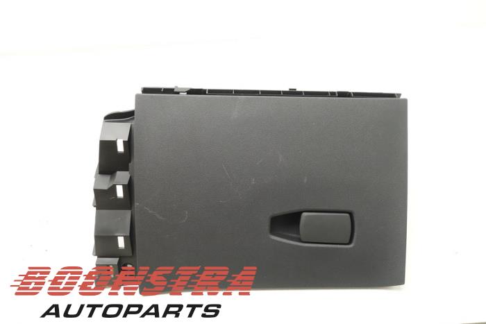 Begagnade Handskfack BMW 2 serie Gran Coupe (F44) 218i 1.5 TwinPower Turbo 12V Pris € 129,95 Marginaltabell erbjuds av Boonstra Autoparts
