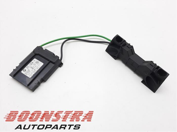 Używane Modul alarmu BMW 3 serie Touring (E91) 320i 16V Cena € 69,00 Procedura marży oferowane przez Boonstra Autoparts