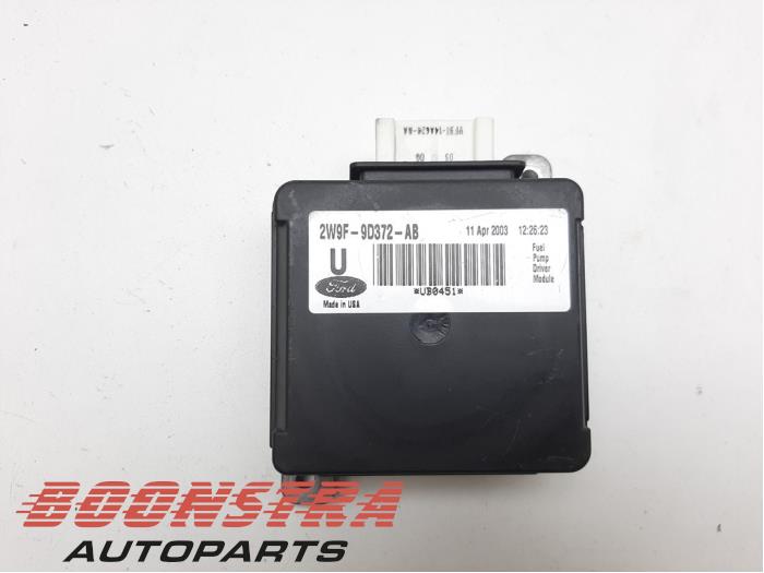 Usagé Module pompe carburant Jaguar XJ (X350) R 4.2 V8 32V Prix € 99,00 Règlement à la marge proposé par Boonstra Autoparts