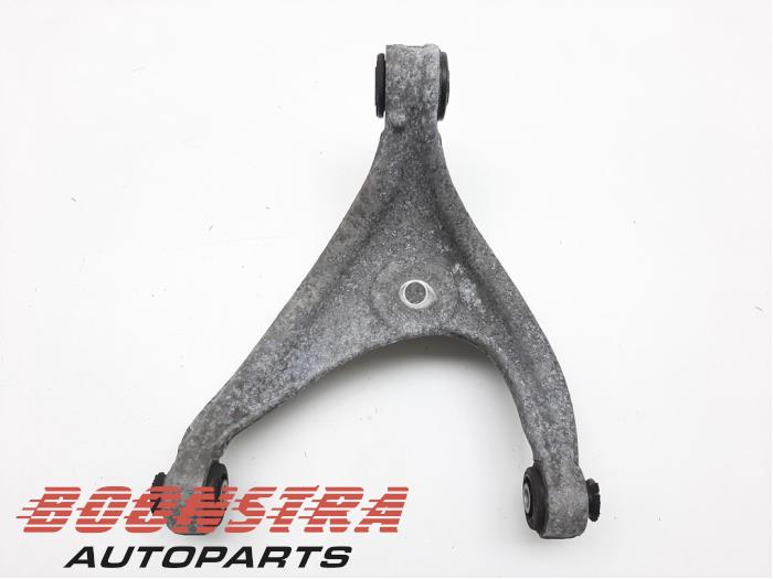 Rear wishbone, right from a Peugeot 508 SW (8E/8U) 1.6 HDiF 16V 2013