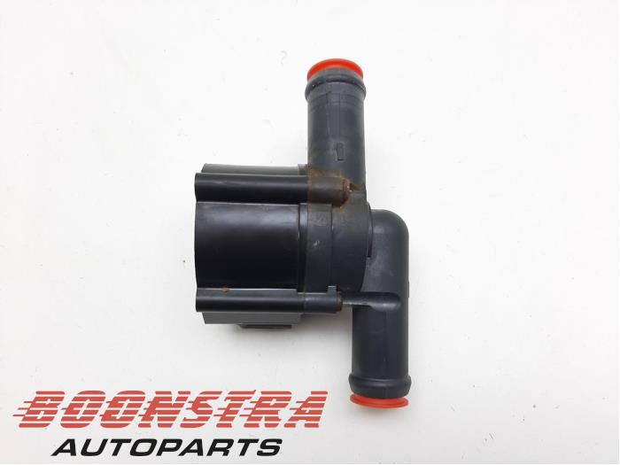 Begagnade Vattenpump Volvo V60 I (FW/GW) 2.4 D6 20V Plug-in Hybrid AWD Pris € 29,95 Marginaltabell erbjuds av Boonstra Autoparts
