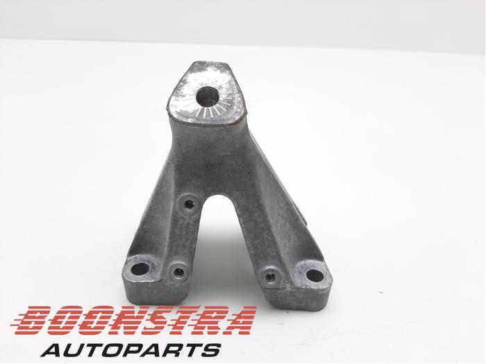 Used Engine mount Audi SQ5 (8RB) 3.0 TDI V6 24V Price € 24,95 Margin scheme offered by Boonstra Autoparts
