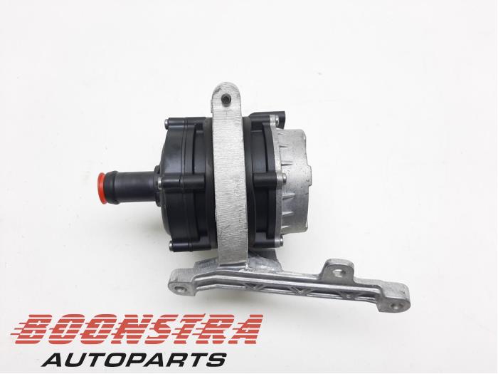 Water pumps with engine code E400 stock