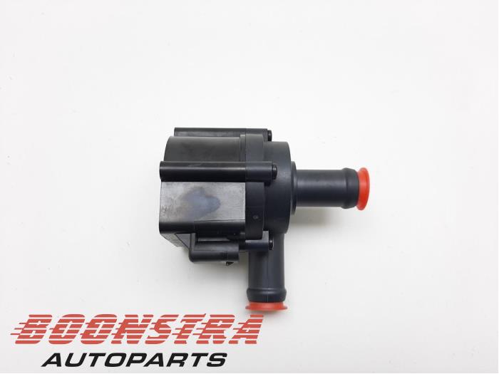 Begagnade Extra vattenpump Volvo V90 II (PW) 2.0 B4 Mild Hybrid Pris € 49,95 Marginaltabell erbjuds av Boonstra Autoparts
