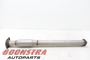 Used Exhaust middle silencer Dodge 1500 Crew Cab (DS/DJ/D2) 5.7 Hemi V8 4x4 Price € 241,94 Inclusive VAT offered by Boonstra Autoparts