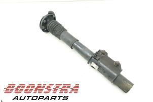 Used Front shock absorber rod, right Mercedes Sprinter 4t (910.0/910.1/907.1/907.2) 516 CDI 2.1 D Price € 107,69 Inclusive VAT offered by Boonstra Autoparts