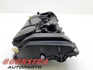 Ventildeckel van een BMW 2 serie Gran Coupe (F44) 218i 1.5 TwinPower Turbo 12V 2021