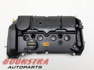 Ventildeckel van een BMW 2 serie Gran Coupe (F44) 218i 1.5 TwinPower Turbo 12V 2021