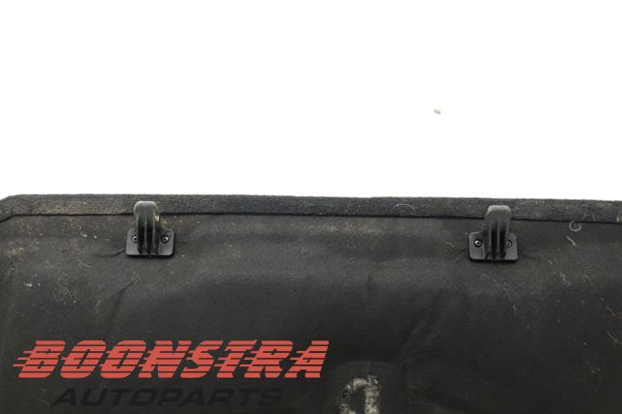 Bodenblech Kofferraum van een Honda CR-V (RM) 2.2 i-DTEC 16V 150 4x4 2013