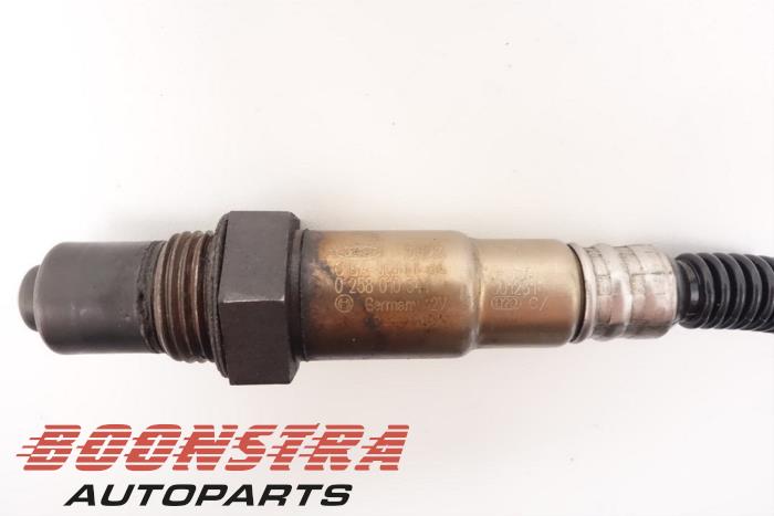 Lambdasonde van een Ford Fiesta 6 (JA8) 1.0 Ti-VCT 12V 65 2013