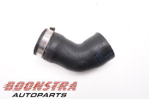 Used Intercooler hose Volkswagen Caddy III (2KA,2KH,2CA,2CH) 1.6 TDI 16V Price € 30,19 Inclusive VAT offered by Boonstra Autoparts